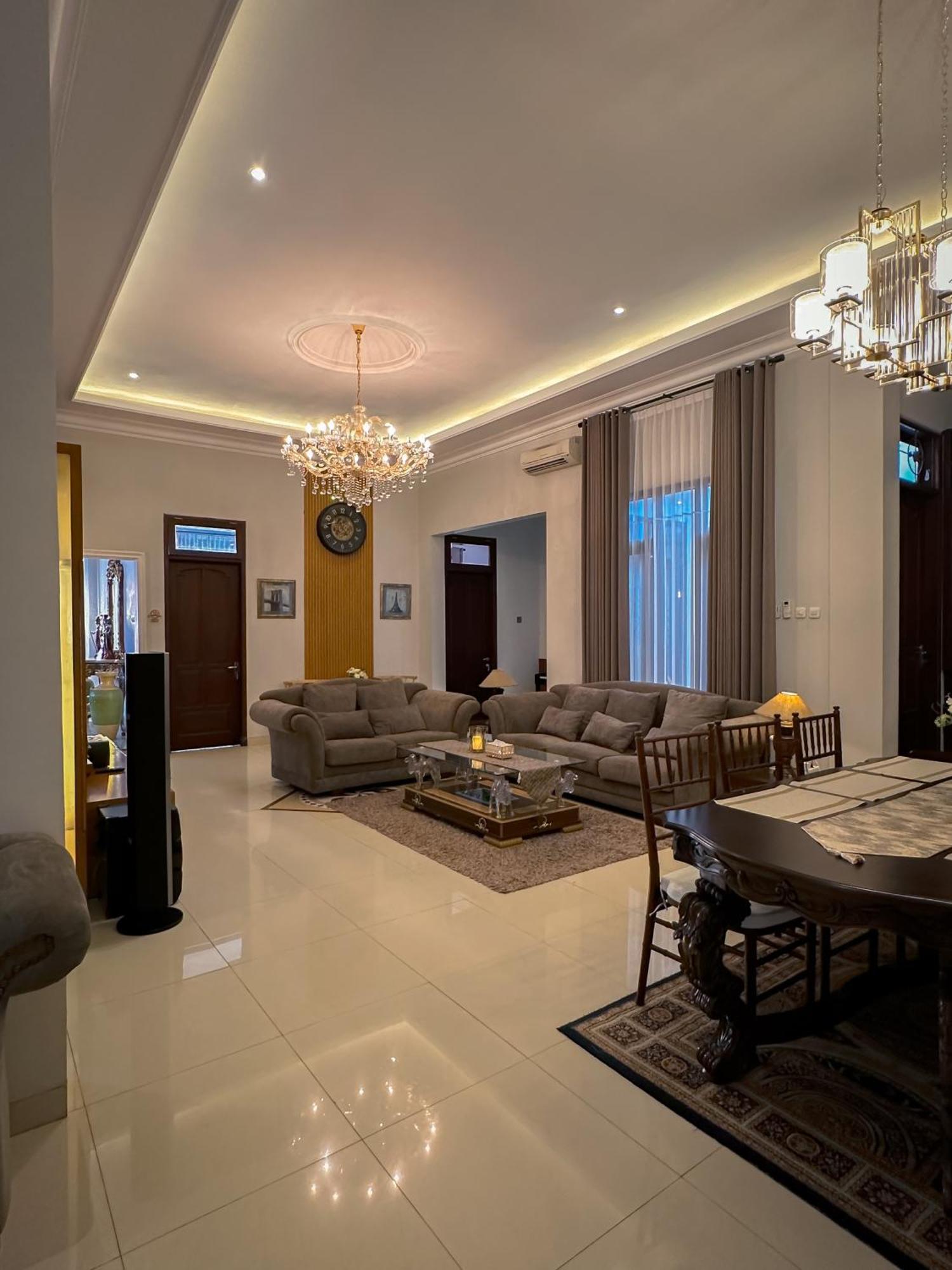 Hening Pool Residence Purwokerto Εξωτερικό φωτογραφία