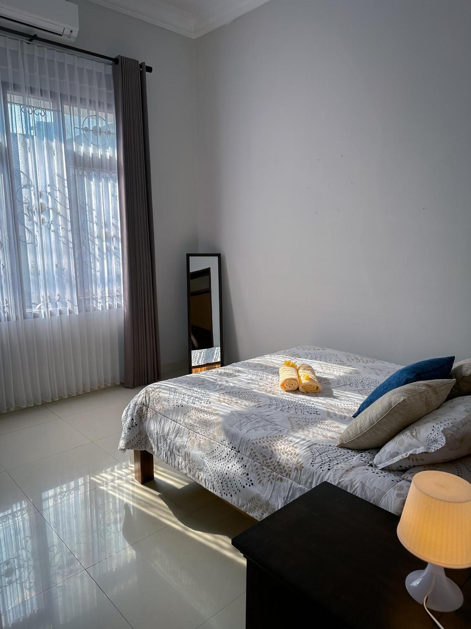 Hening Pool Residence Purwokerto Εξωτερικό φωτογραφία
