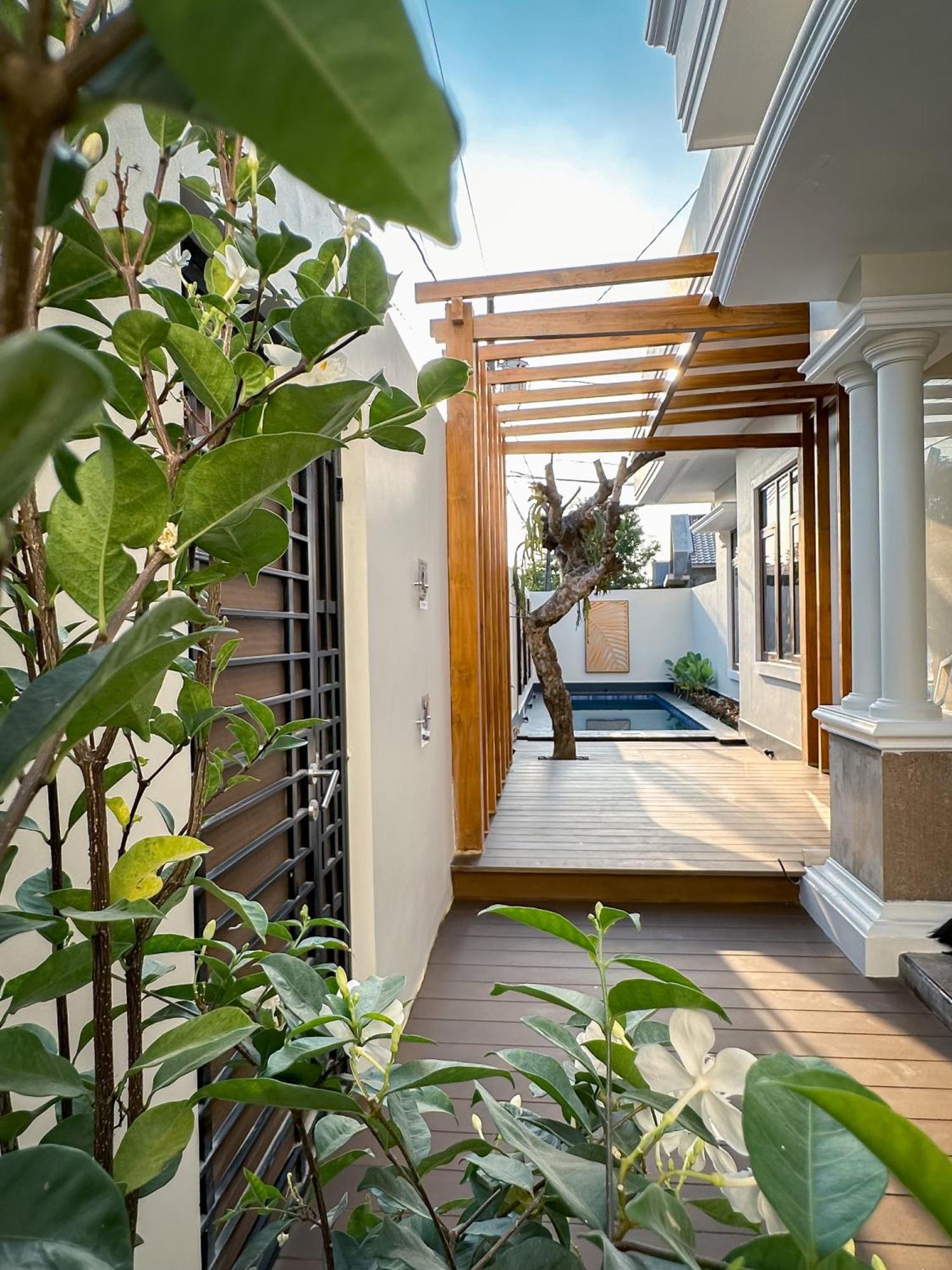 Hening Pool Residence Purwokerto Εξωτερικό φωτογραφία