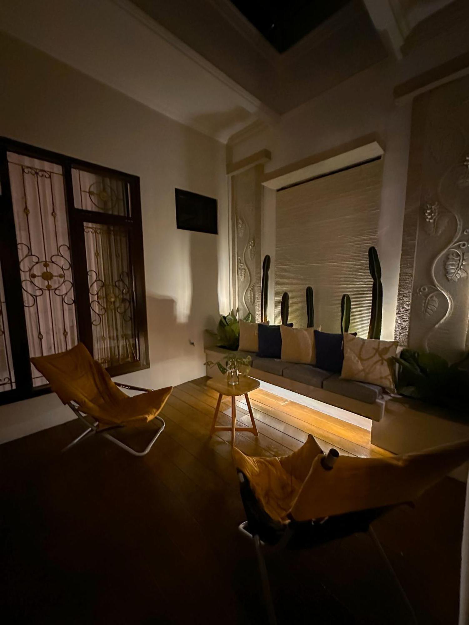 Hening Pool Residence Purwokerto Εξωτερικό φωτογραφία